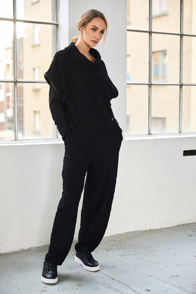 Naya Zip Sweater
