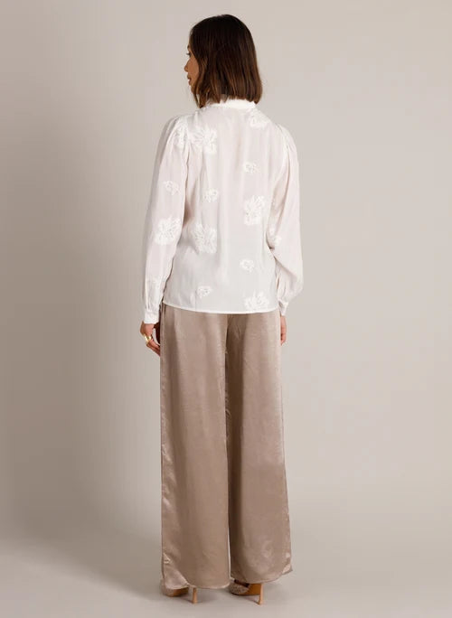 Yest Wynne Blouse