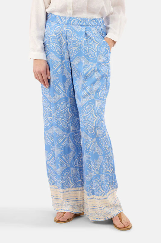B. Copenhagen Sky Blue & Cream Printed Pants