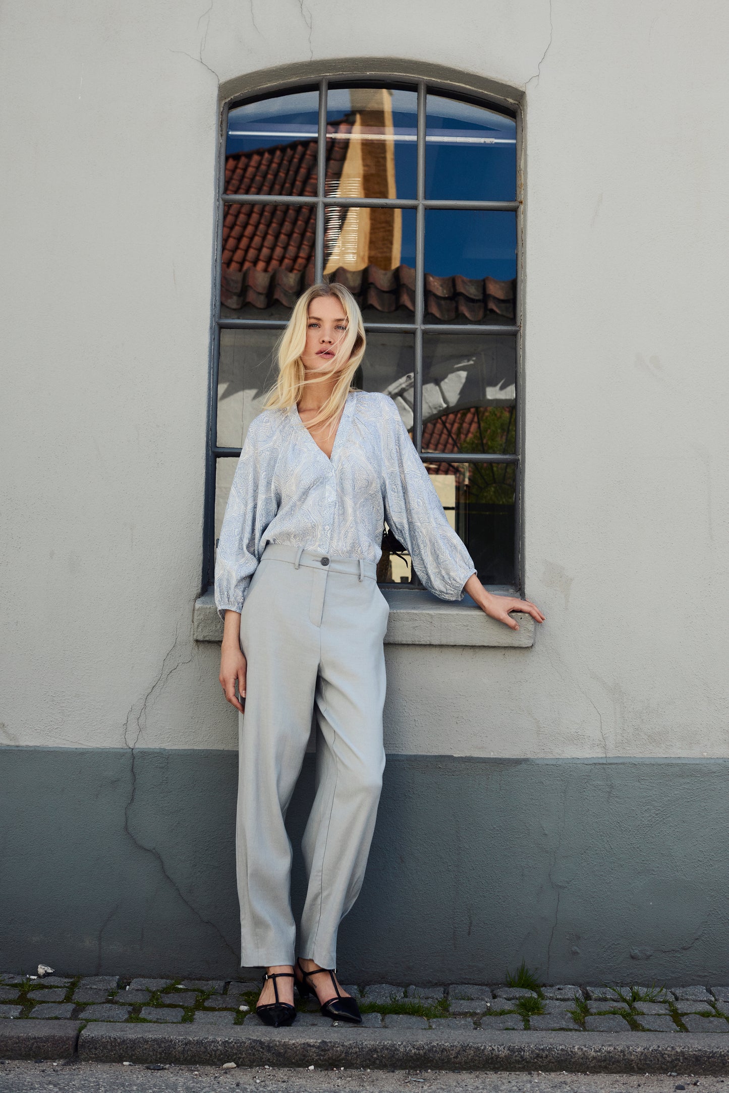 B. Copenhagen Blue & White Printed Blouse